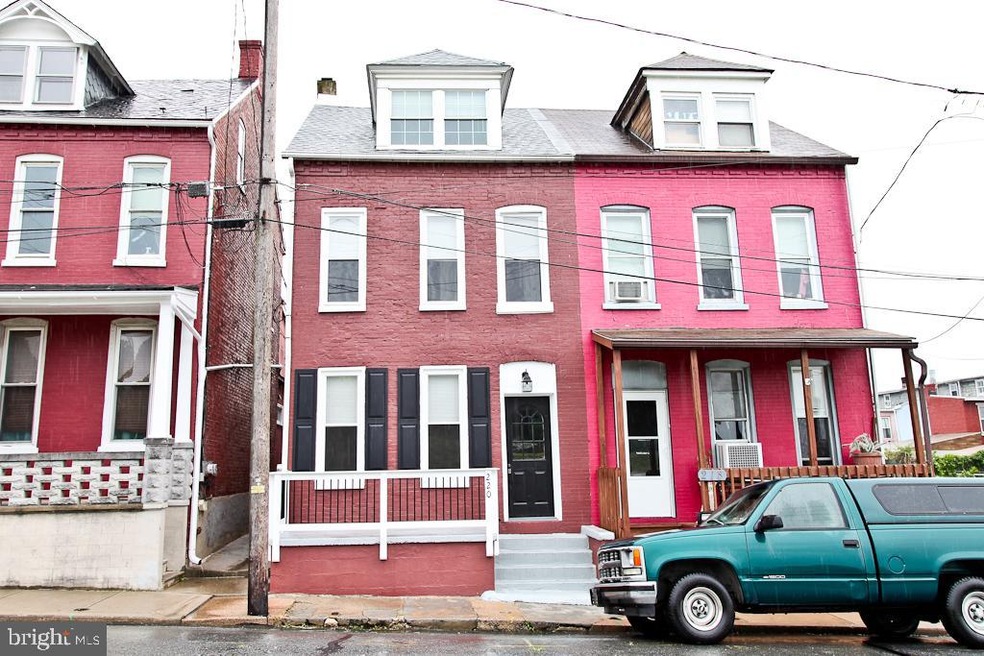 220 Cedar St, Columbia, PA 17512 - photo 1