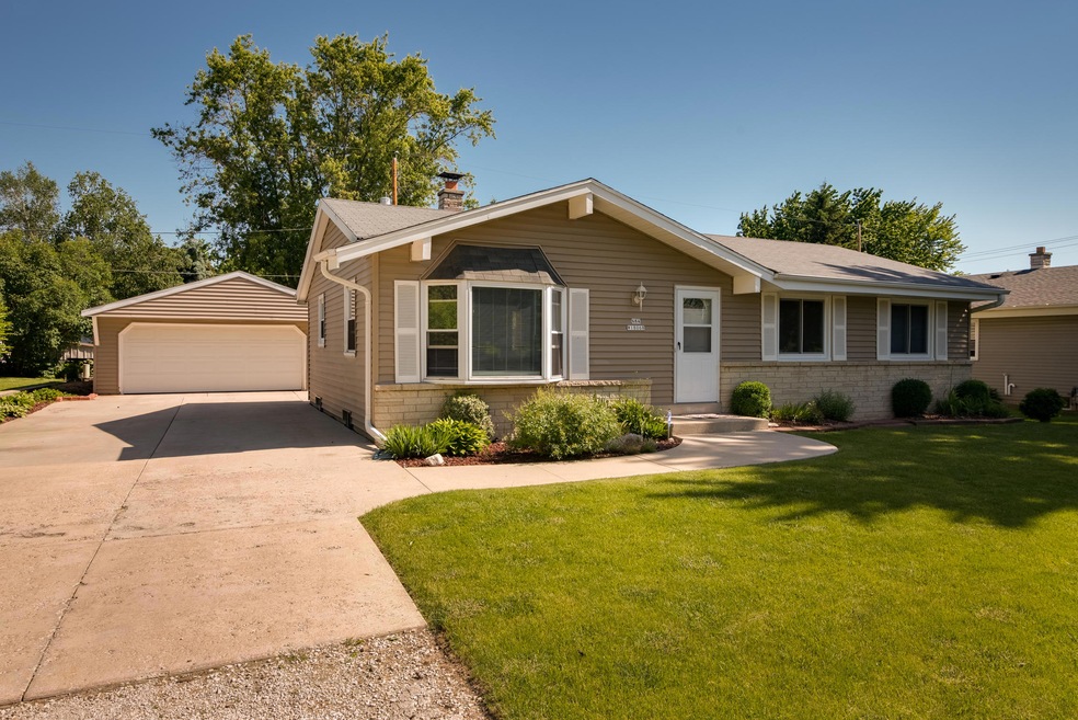 N84W18068 Menomonee Ave-3