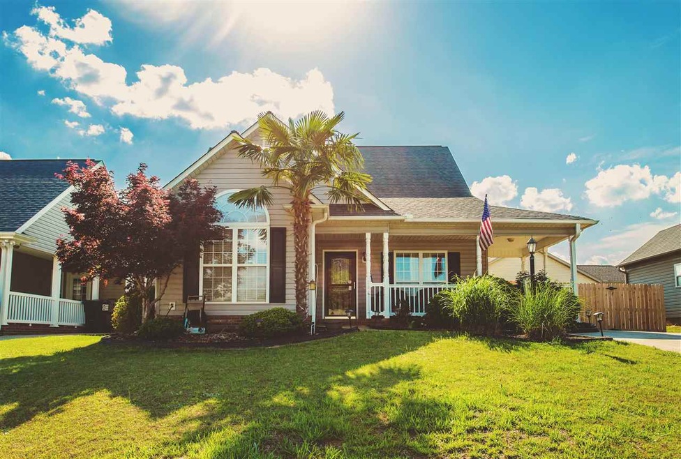 364 Split Oak Ln, Inman, SC 29349 - photo 1