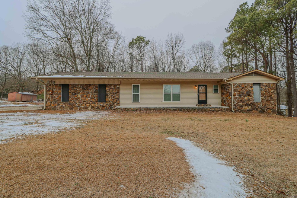 1000 N Rockingchair Rd, Paragould, AR 72450 - photo 1