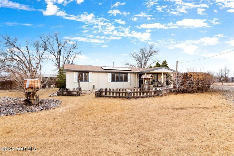 1665 W Antelope Cir, Paulden, AZ 86334 - photo 1