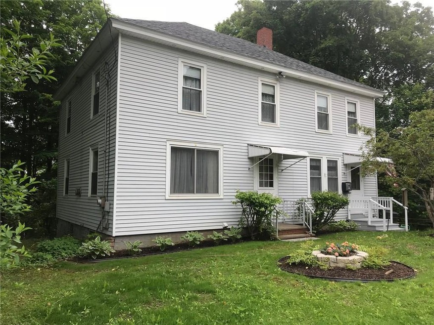 Front of home, note brand new roof...