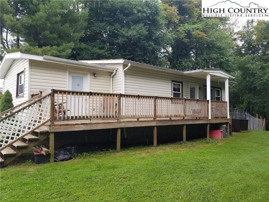 385 Wildcat Rd, Deep Gap, NC 28618 - photo 1