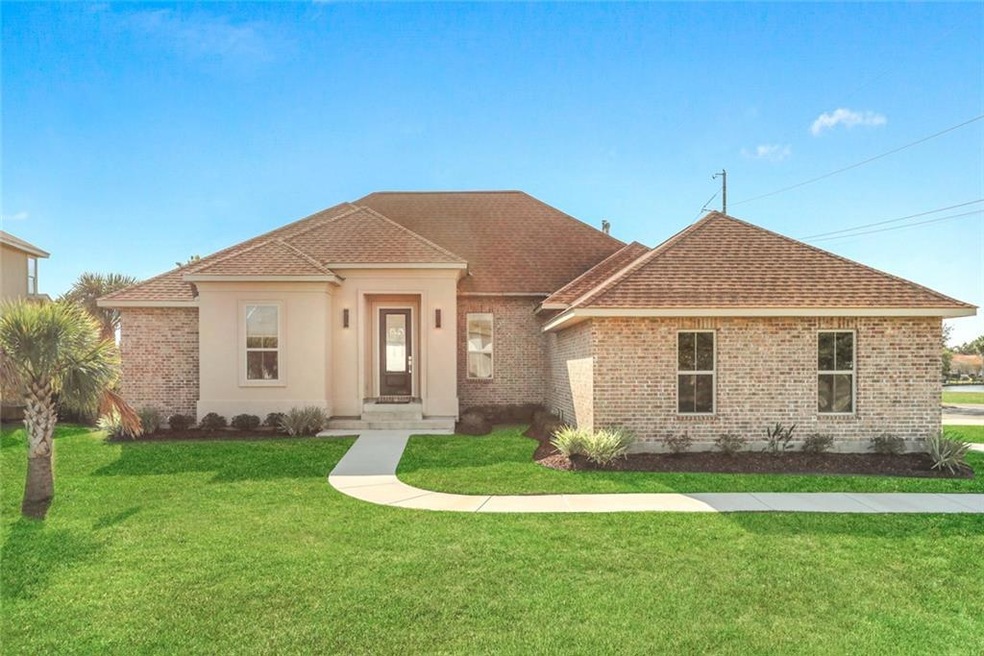 202 Spinnaker Drive, Slidell, Louisiana 70458. Ove