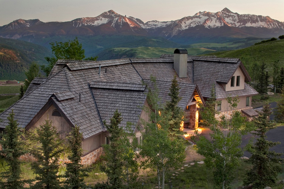 Night Exterior