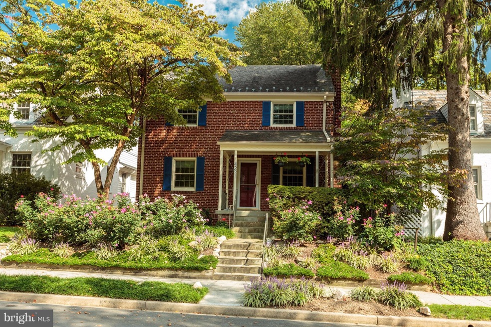 4231 47th St NW, Washington, DC 20016 - photo 1