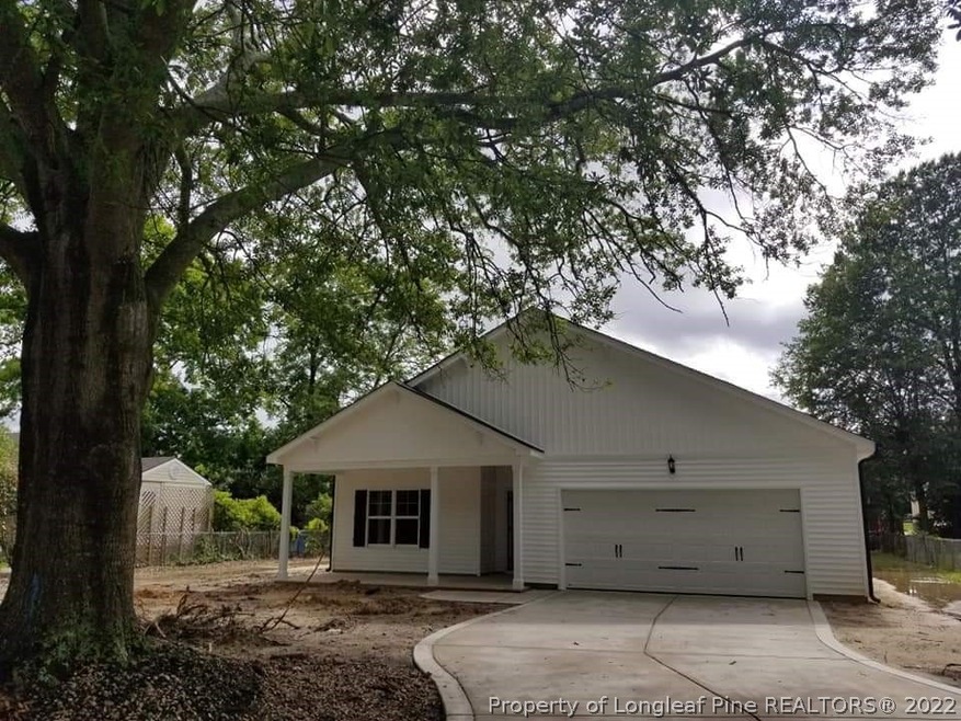 408 Buie Ct, Fayetteville, NC 28304 - photo 1