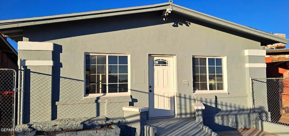 3209 Mountain Ave, El Paso, TX 79930 - photo 1