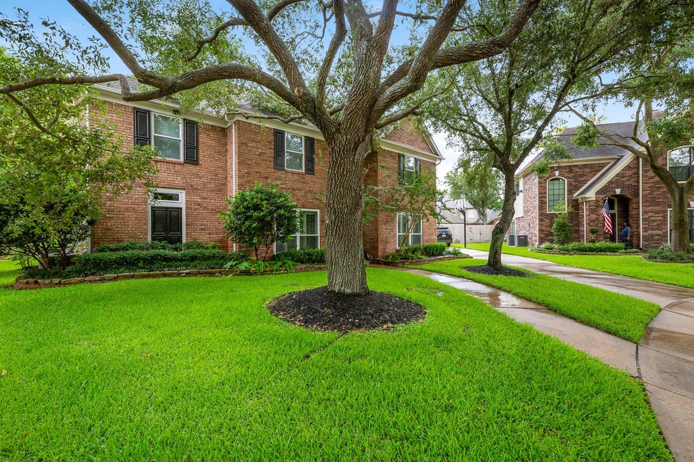 17702 Noble Oak Ct, Houston, TX 77095 - photo 1