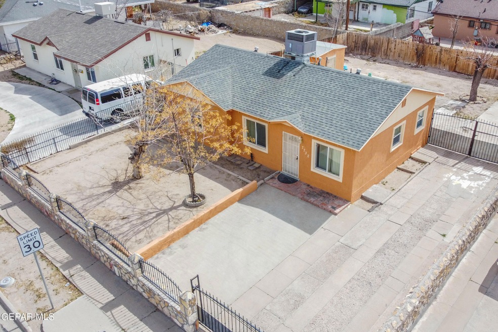 7732 Phoenix Ave, El Paso, TX 79915 - photo 1