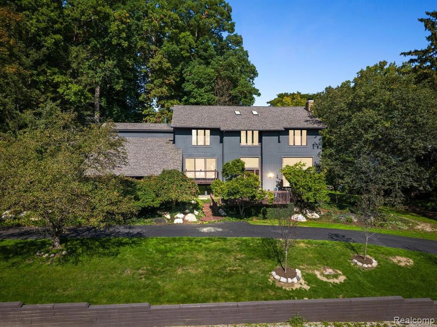 4550 Ardmore Dr, Bloomfield Hills, MI 48302 - photo 1