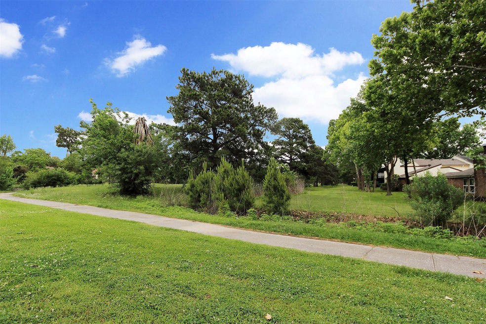 7862 Green Lawn Dr unit 7862, Houston, TX 77088 - photo 1