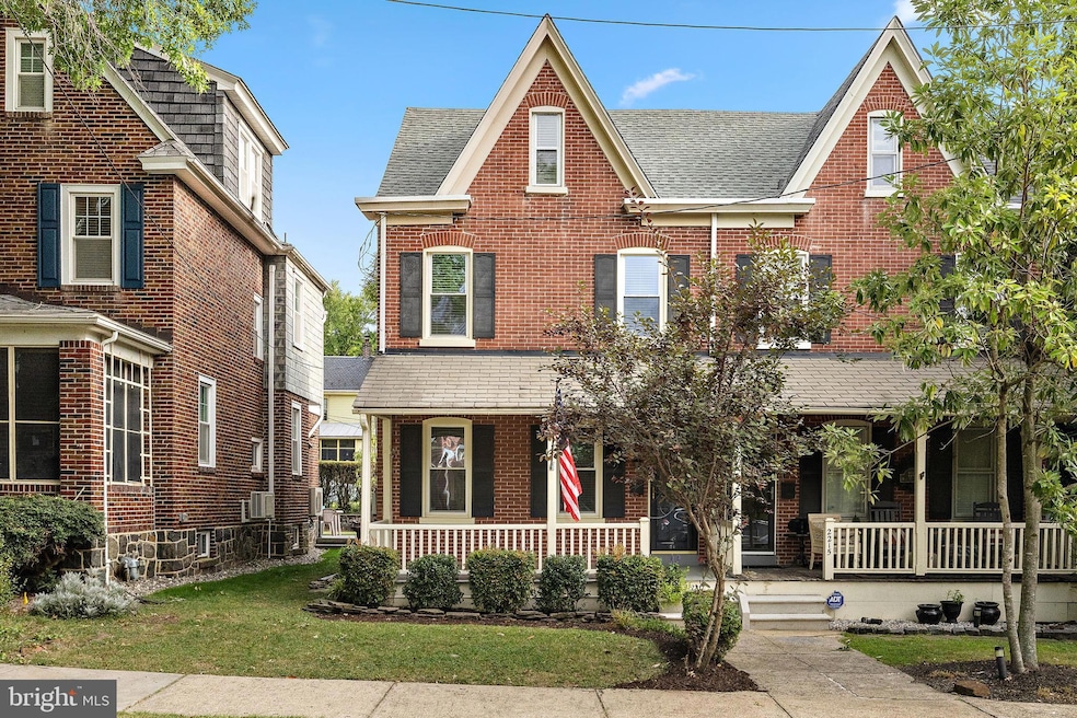 2217 W 17th St, Wilmington, DE 19806 - photo 1