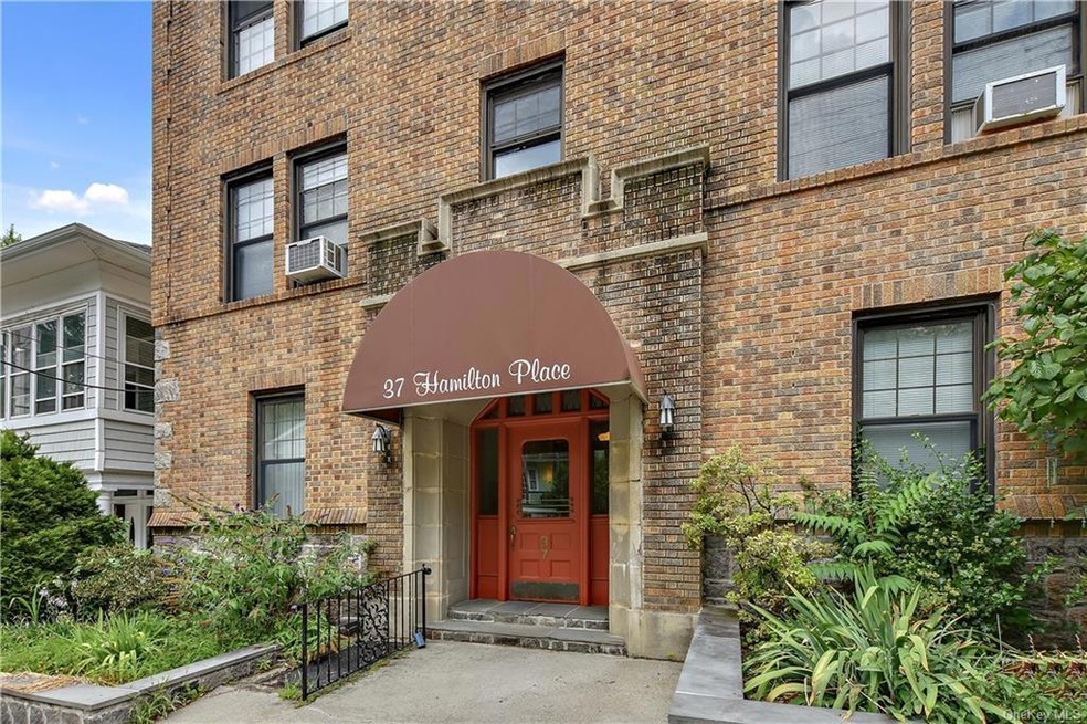 37 Hamilton Place unit 1A, Tarrytown, NY 10591 - photo 1
