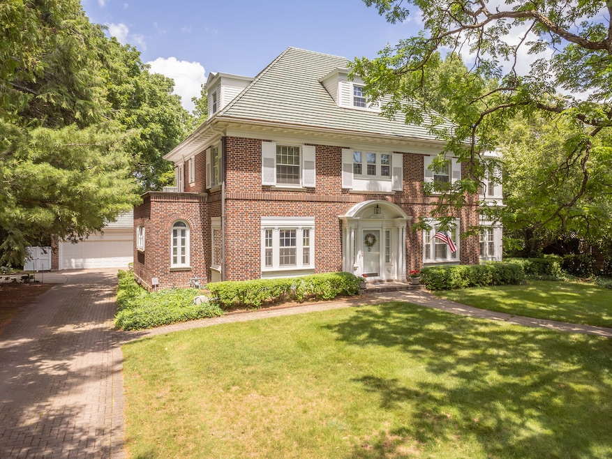 1286 W Stephenson St, Freeport, IL 61032 - photo 1