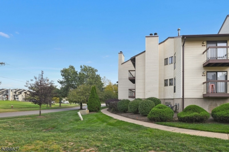 For Sale $359,000 • Co-Listing Agent