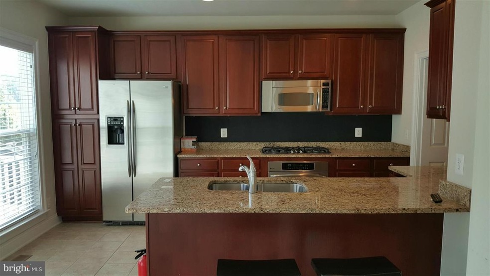 14917 Potomac Branch Dr unit 190A, Woodbridge, VA 22191 - photo 1