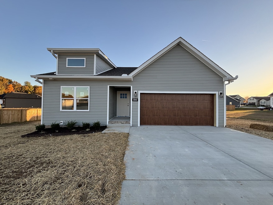 Beautiful new construction on huge lot!