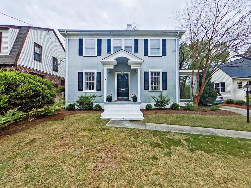 001_32-front_yard_6