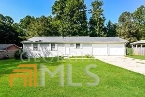 1234 Briar Ridge Ln, Jonesboro, GA 30238 - photo 1