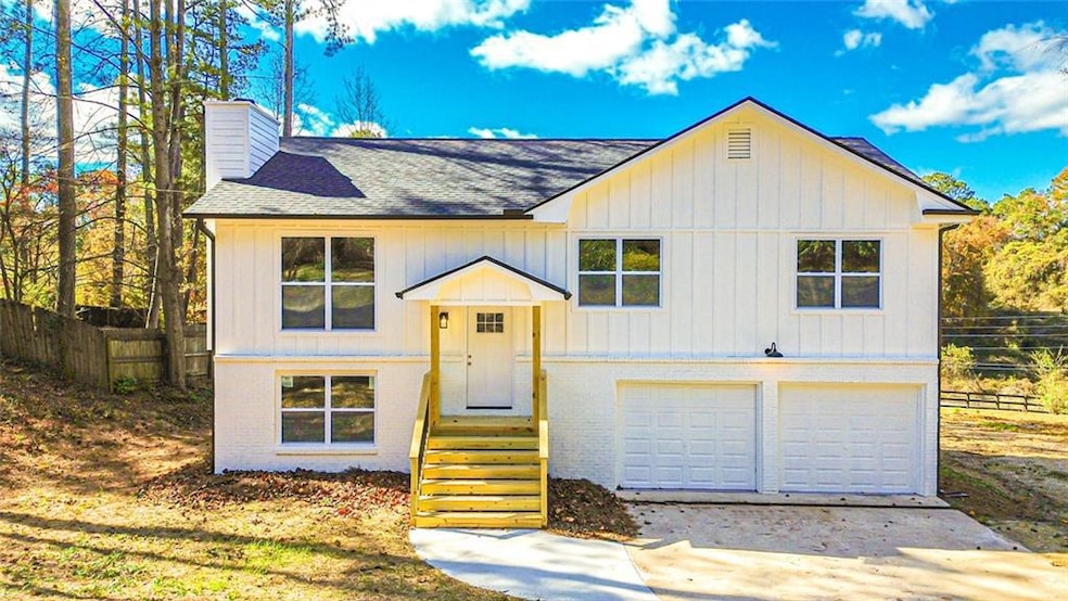 4094 Dollar Cir unit 2, Suwanee, GA 30024 - photo 1