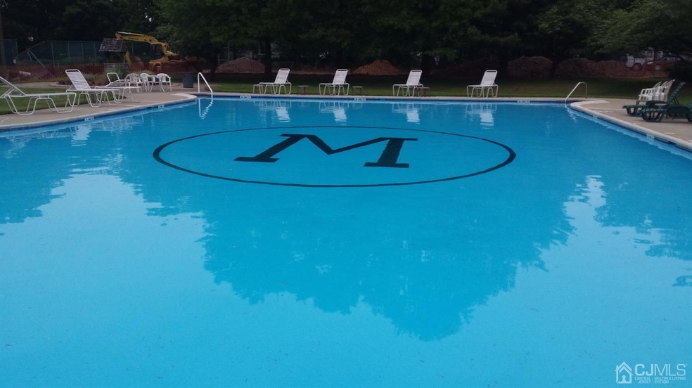 161 Evergreen Rd unit 14 B, Edison, NJ 08837 - photo 1