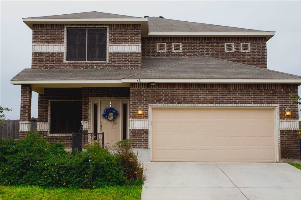 611 Longspur Ct, Laredo, TX 78045 - photo 1