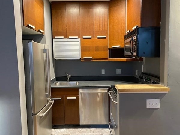 121 Salem St unit 2C, Boston, MA 02113 - photo 1