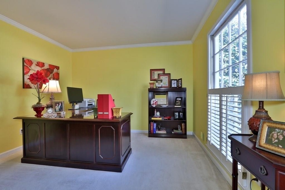 1646 Oak Crest Ct, Marietta, GA 30066 - photo 1