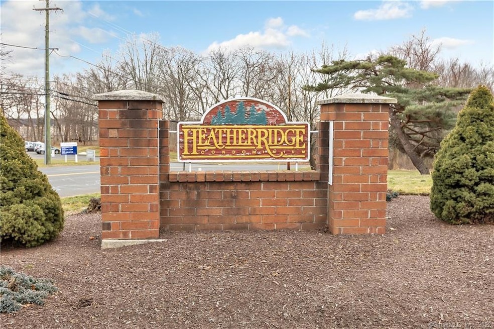 58 Heather Ridge, Shelton, CT 06484 - photo 1