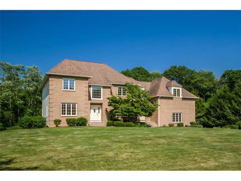 3 Howland Farm Rd, East Greenwich, RI 02818 - photo 1