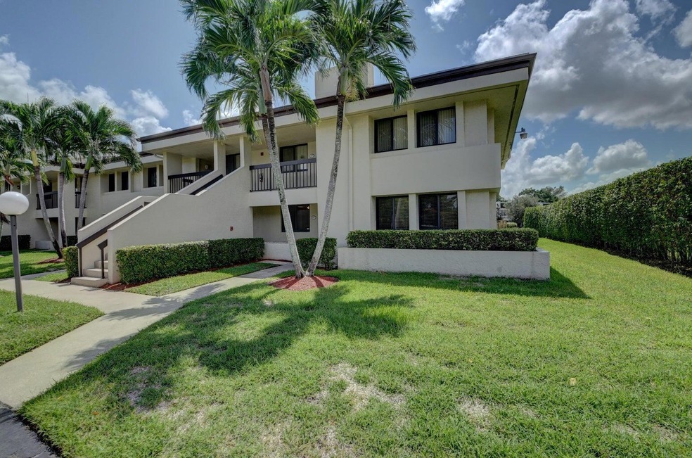 2840 Casa Way Unit 207, Delray Beach, Fl 33445 