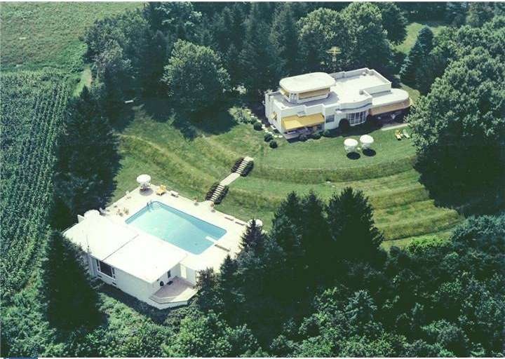 5031 Chestnut St, Emmaus, PA 18049 - photo 1