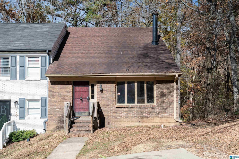 724 Eastern Manor Ln, Birmingham, AL 35215 - photo 1