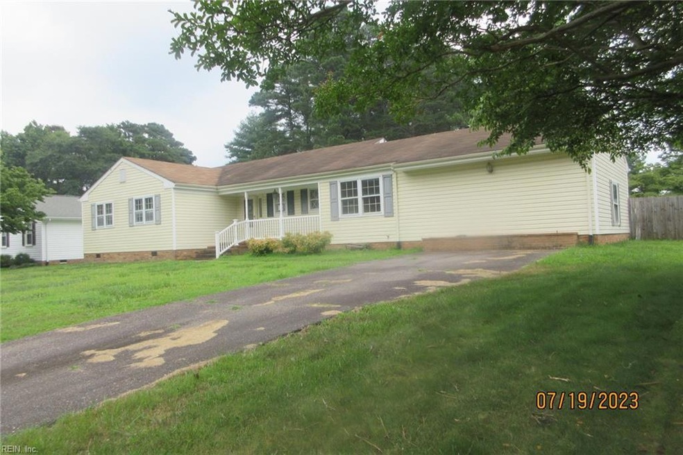 3555 Timberneck Dr, Hayes, VA 23072