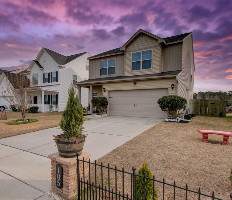 105 Weeping Cypress Dr, Moncks Corner SC