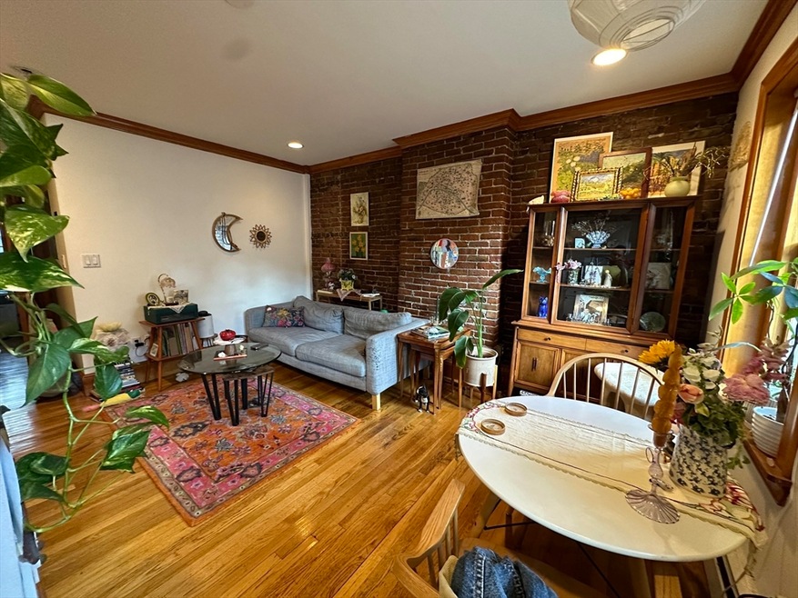 1170 Massachusetts Ave unit 6, Cambridge, MA 02138 - photo 1