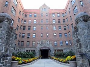 1 Garrett Place unit 1C, Bronxville, NY 10708 - photo 1