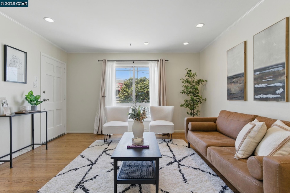 For Sale $899,000 • Co-Listing Agent