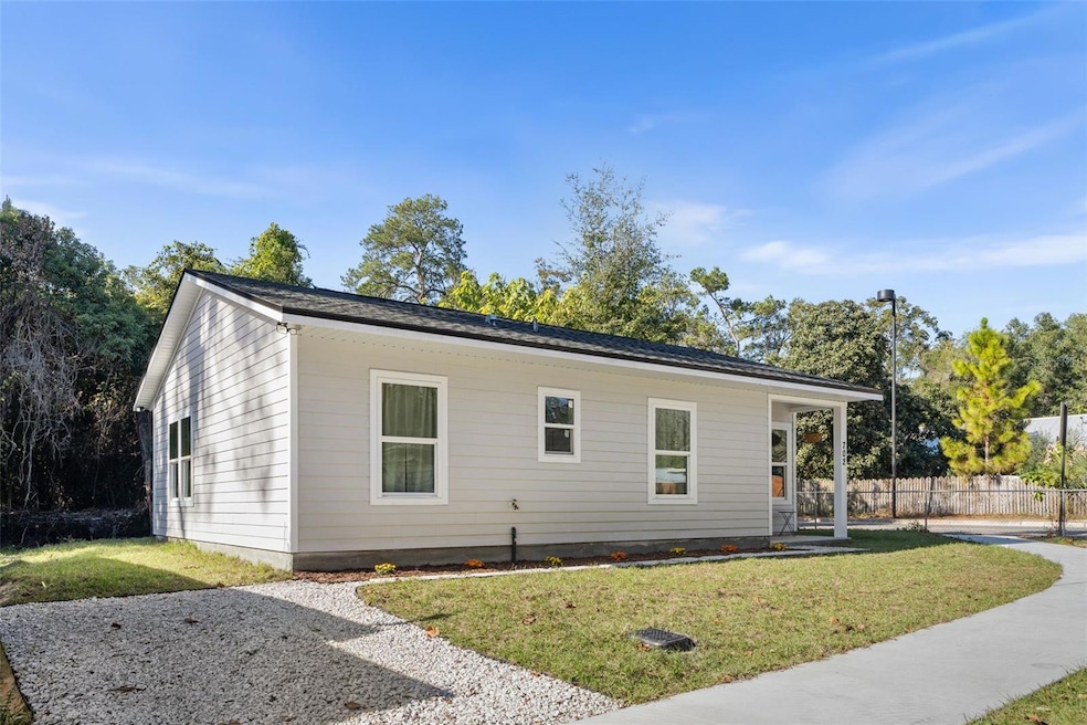 702 SE 8th St, Gainesville, FL 32601 - photo 1