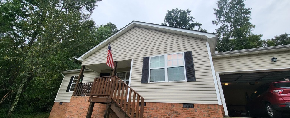 317 Windsong Dr, La Fayette, GA 30728 - photo 1