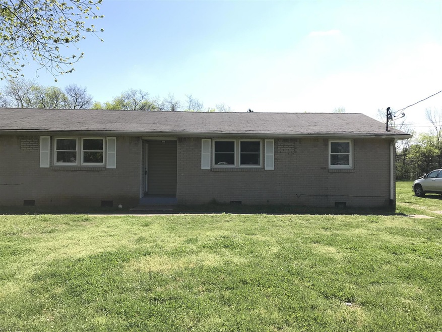 713 B Kent Dr, Lebanon, TN 37087 - photo 1