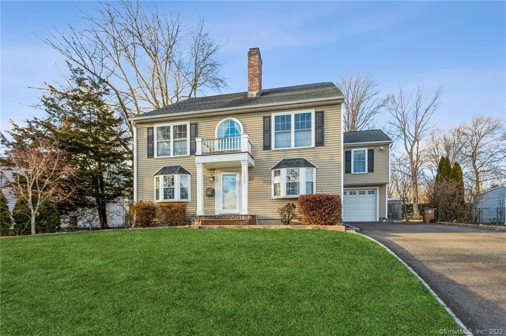 109 Gaymoor Dr, Stamford, CT 06907 - photo 1