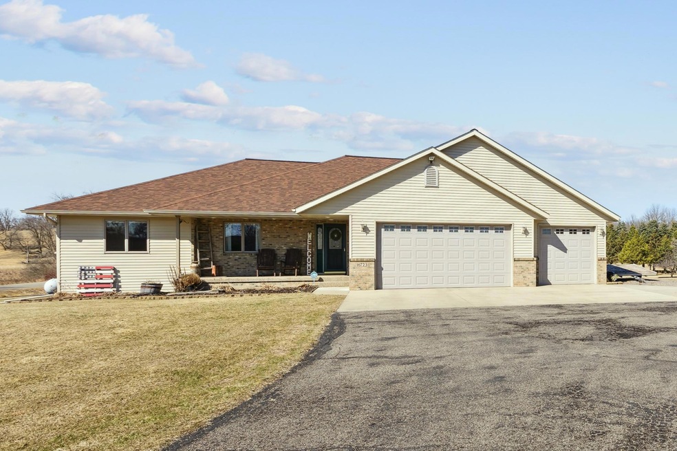 Sold $580,000 • Co-Listing Agent