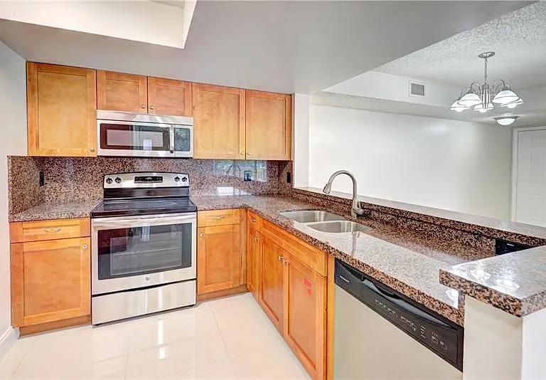 unlisted-address, Coral Springs, FL 33071 - photo 1