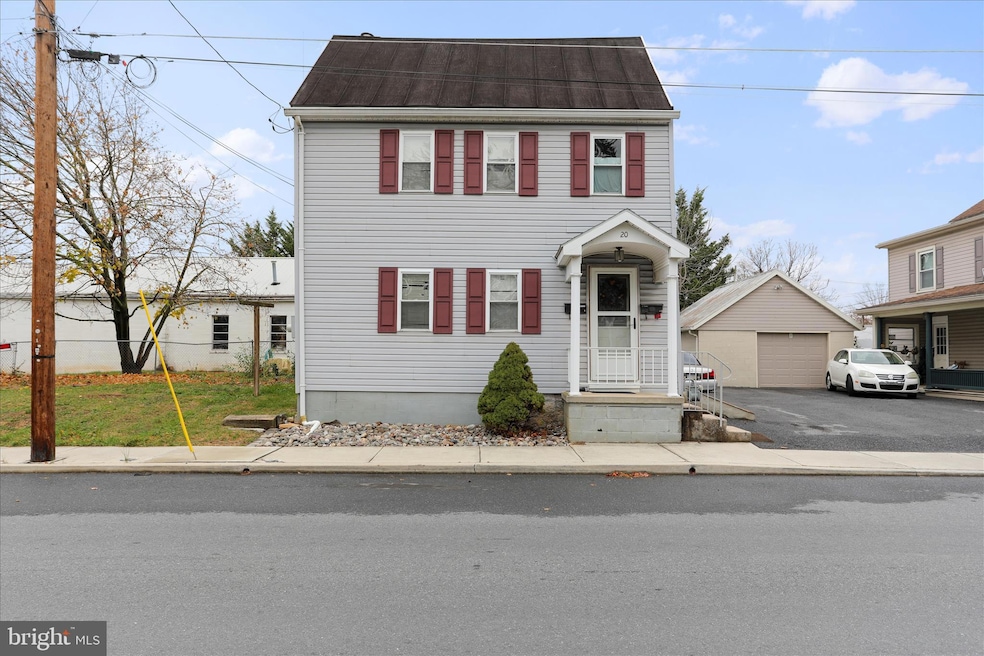 20 E Madison St, Greencastle, PA 17225 - photo 1