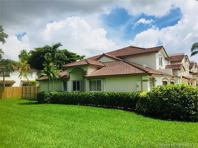 11475 NW 51st Ln, Doral, FL 33178 - photo 1