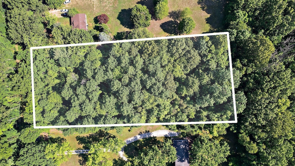 3959 N 400 W, La Porte, IN 46350 - photo 1