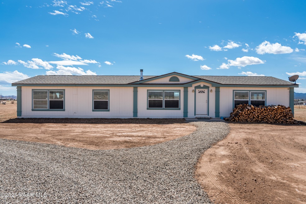 1625 W Antelope Run Rd, Paulden, AZ 86334 - photo 1