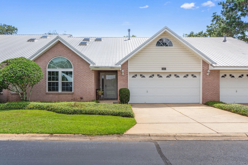 1942 Woodcrest Ridge unit 2, Fort Walton Beach, FL 32547 - photo 1